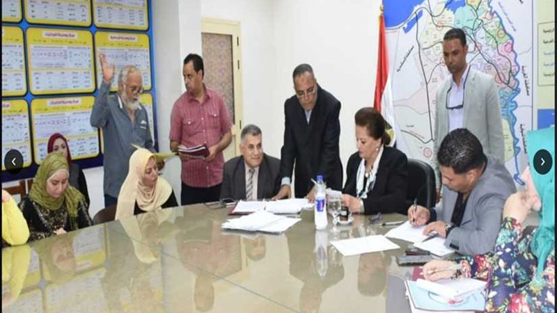 محافظ البحيرة تستجيب