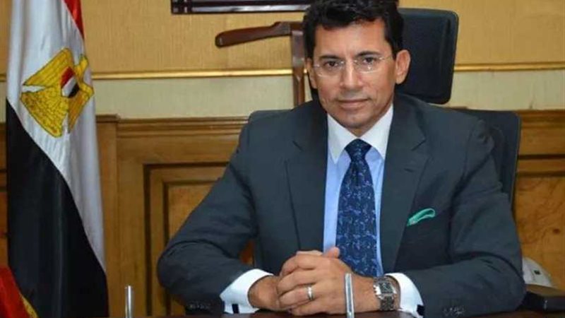 وزير الشباب والرياضة