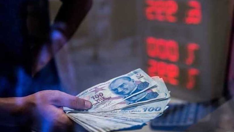 الليرة التركية تعاود