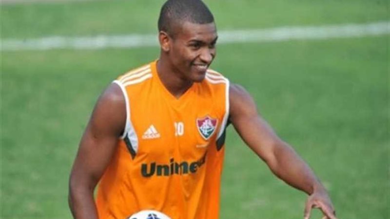 برشلونة يعلن انتقال