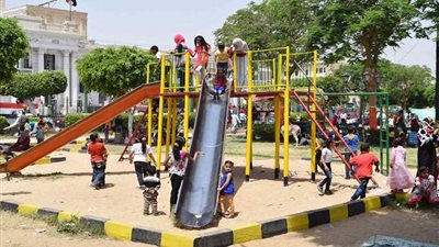 حدائق المنيا تتزين لاستقبال العيد