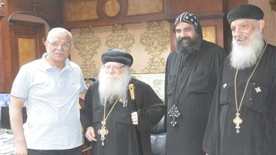 أسقف بني مزار والبهنسا يهنئ محافظ المنيا بعيد الأضحى