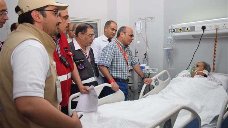 رئيس بعثة الحج يطمئن