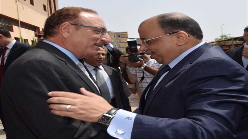 وزير التنمية المحلية