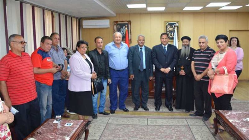 محافظ الغربية يستقبل