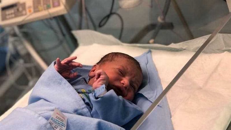 بالصور ..قصة أول