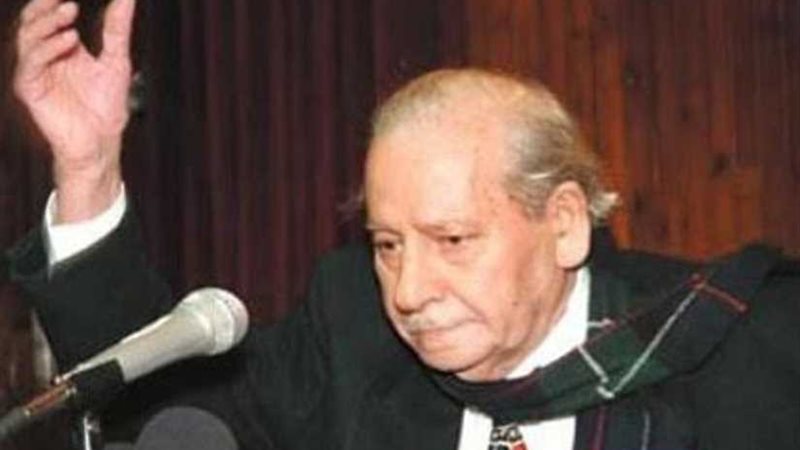 الحلاق الفقير الذى