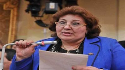 عازر: إنشاء إدارة للمرأة بـ