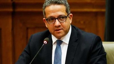 وزير الآثار يتابع أعمال المتحف الكبير والقومي للحضارة