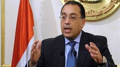 رئيس الوزراء يلتقي وزيرة الاستثمار ورئيس البورصة المصرية