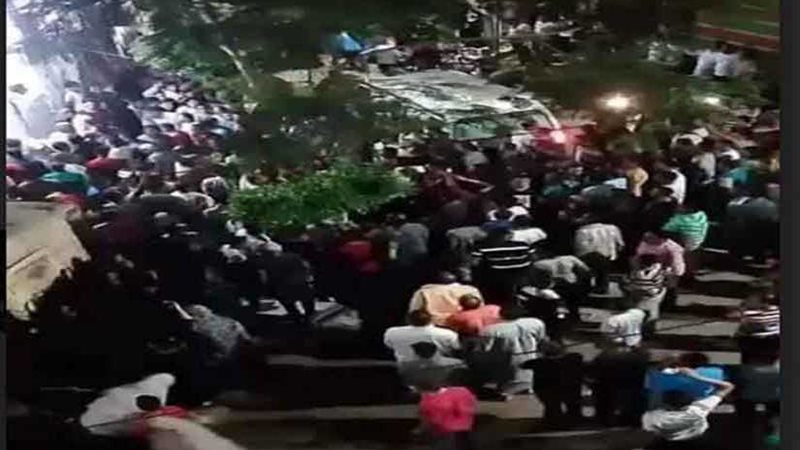 جنازة مهيبة لطفلى