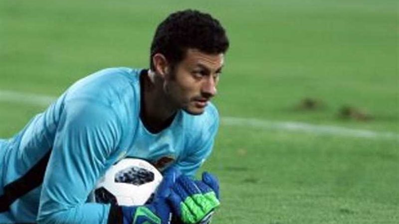 ثنائي الأهلي يغيبان