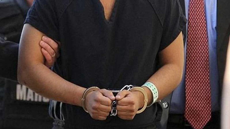 حاميها حراميها..