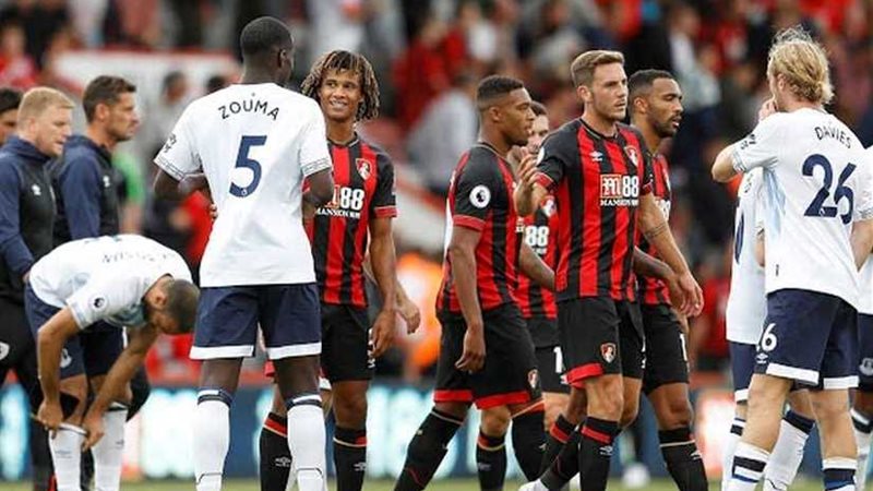 إيفرتون يتعادل أمام