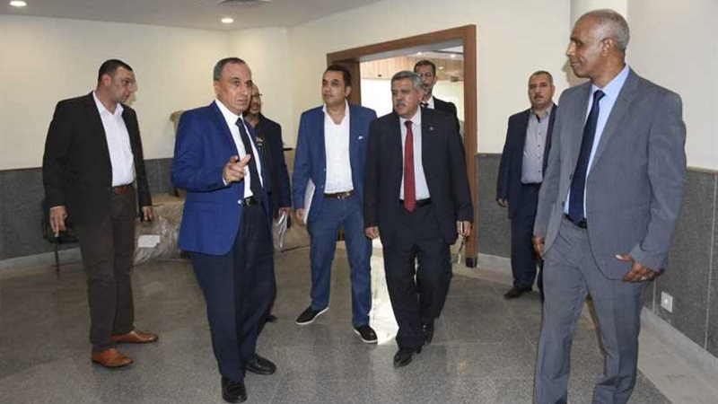 سلامة يتفقد التجهيزات