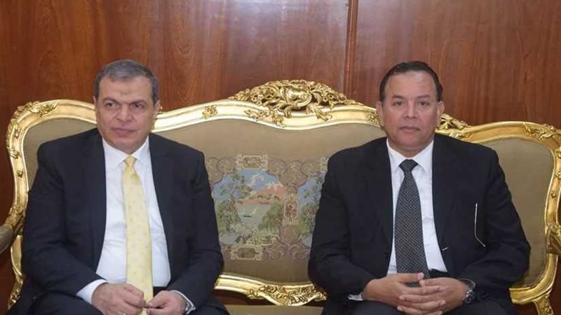 2 مليون و300 ألف