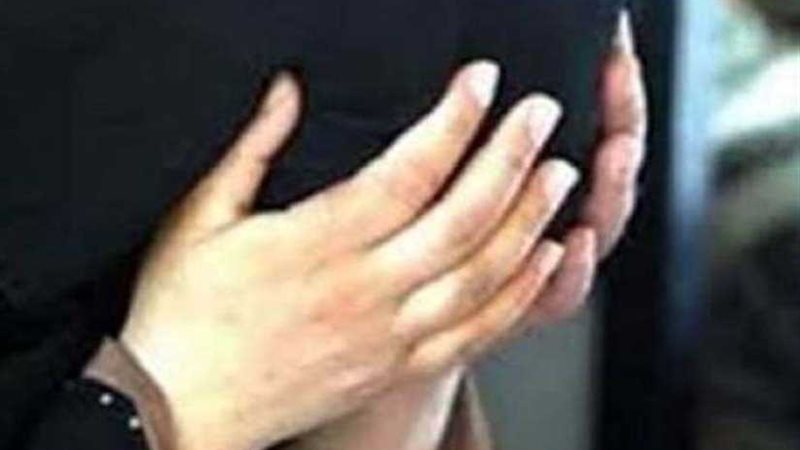 المتهمة بإلقاء طفليها