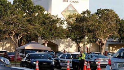 مصرع مشتبه به واحد بموقع حادث إطلاق النار في فلوريدا