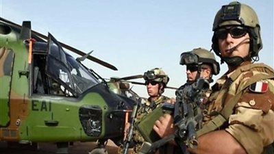 فرنسا تعلن مقتل قيادي بارز بتنظيم داعش الارهابي في الصحراء الكبرى