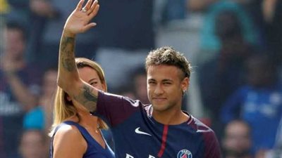 من برشلونة.. نيمار يعلن عن مصيره مع باريس سان جيرمان