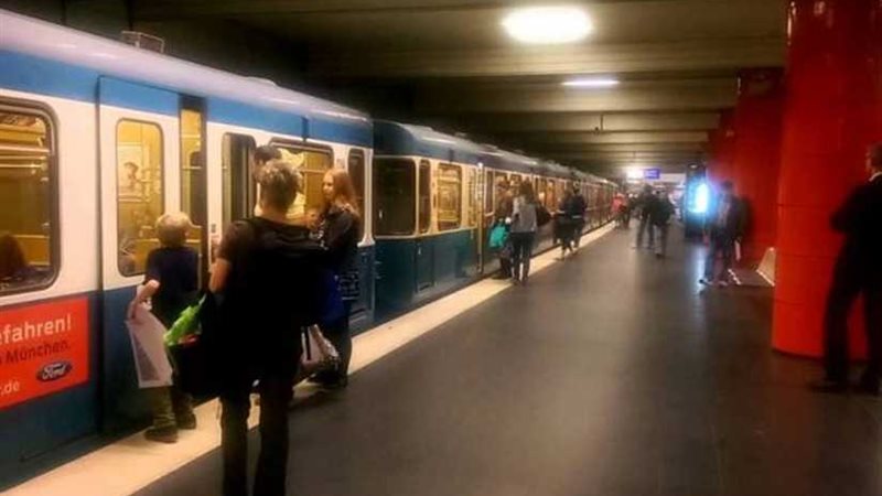 مقتل رجل طعنا في