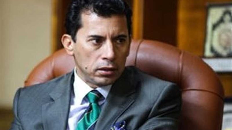 وزير الشباب والرياضة