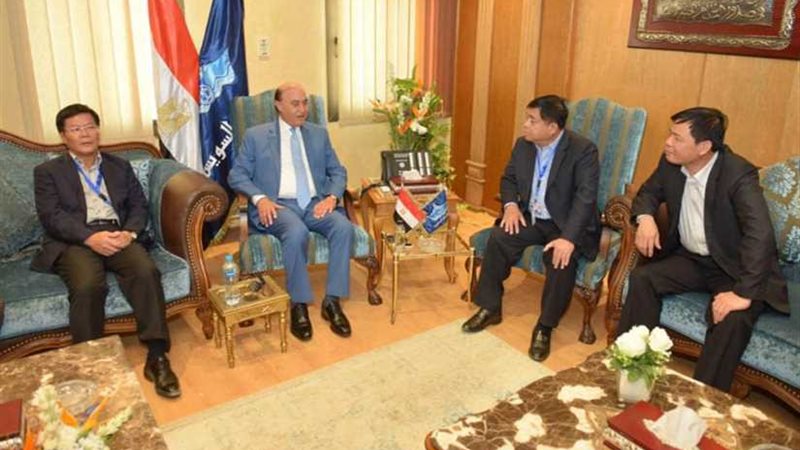 مميش يلتقي وفدا فيتناميا