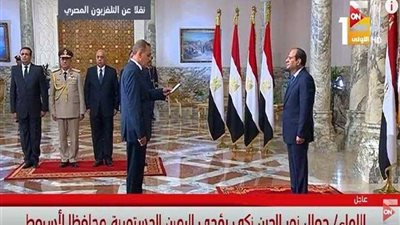 محافظ أسيوط الجديد: العمل الميداني علي أولوياتي