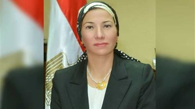 رئيس الوزراء يتلقى تقريرا من وزيرة البيئة حول مكافحة 