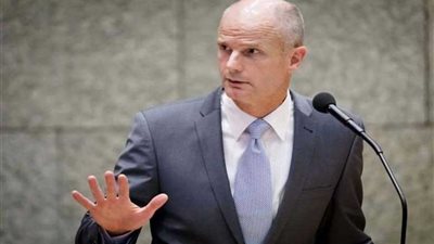 وزير خارجية هولندا ينفي علاقة حكومته بمسابقة الرسوم المسيئة للإسلام