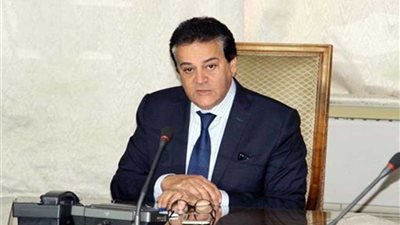 دكتور عاطف أبو النور رئيسا لجامعة قناة السويس