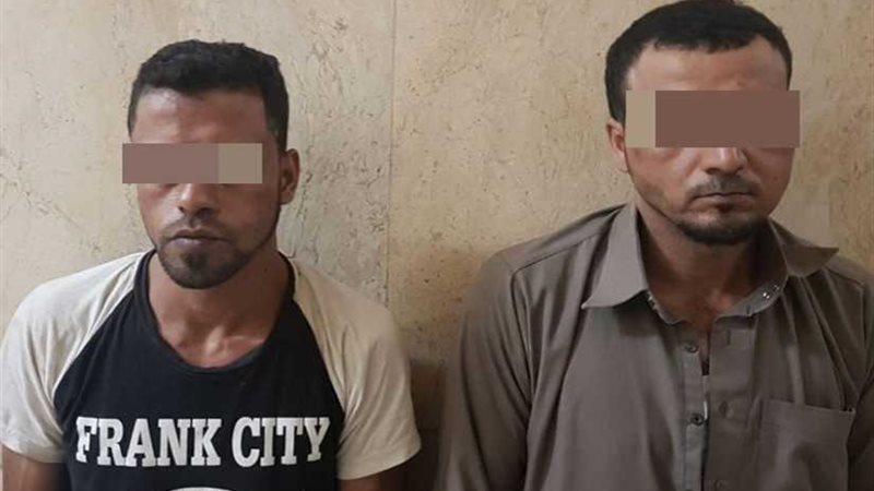 عاطلان يقتلان سائقا