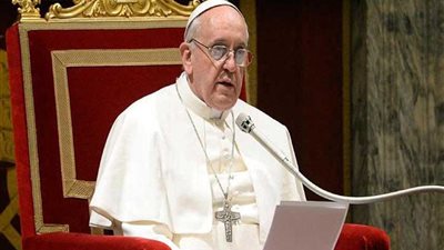 بابا الفاتيكان يدعو للحوار لتجنب 