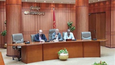 محافظ بورسعيد: أهمية دور المدارس في غرس القيم وتعديل السلوك