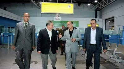 وزير الطيران المدنى يتفقد مطار أسيوط لمتابعة أعمال التطوير