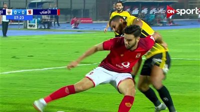 تعادل سلبي في الشوط الأول بين الأهلي والإنتاج الحربي