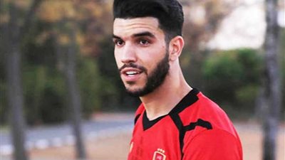 وليد أزارو يطير إلى المغرب