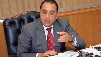 رئيس الوزراء يشدد على الالتزام ببرامج تنمية الصعيد