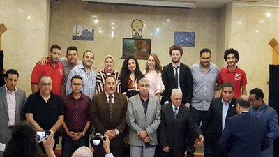 طلاب الدفعة الثانية لمركز الإبداع يشاركون في لقاء 