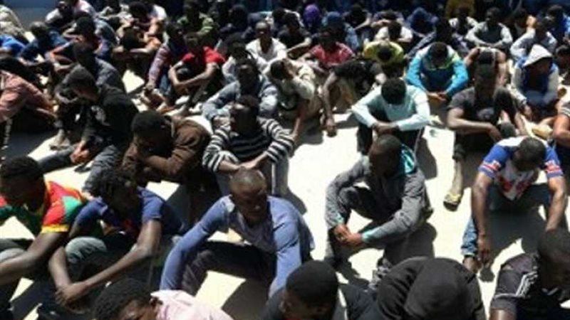 احتجاز العشرات إثر