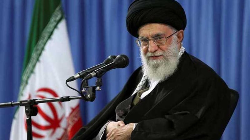 خامنئي يدعو الجيش