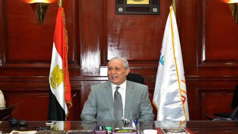 ألهم يقوم بجولة مفاجئة