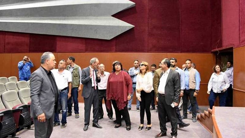 وزيرة الثقافة تزور