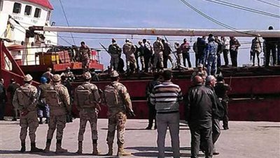 إحباط إدخال 14قطعة أثرية بحاوية عبر ميناء دمياط البحري