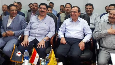 وزير البترول: توصيل الغاز الطبيعي لـ 12 ألف عميل بشبرا الخيمة