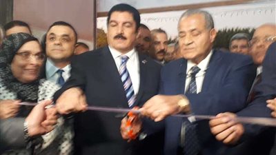 وزير التموين ومحافظ القليوبية يفتتحان معرض مستلزمات المدارس ببنها (صور)