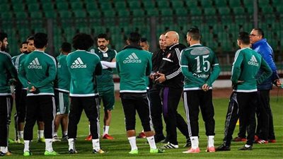 المصري يستأنف تدريباته على الإستاد استعدادًا للنجوم