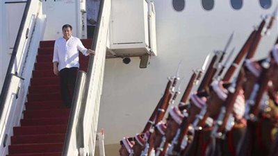 الرئيس الفلبيني يصل إلى عمان في زيارة رسمية