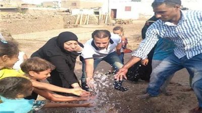 ميدان الجنوب تقود حملة لتوصيل المياه لعشرات المنازل بالأقصر (صور)