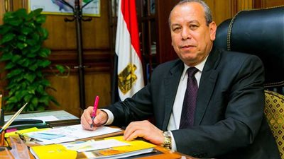 إحالة 77 موظفا بـ